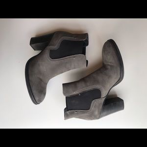 Barney’s New York grey Chelsea boots